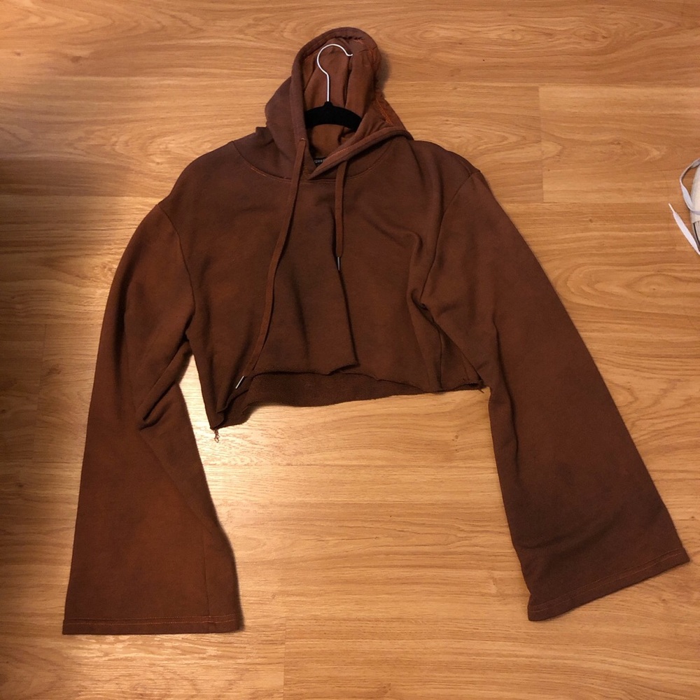 Brown-orange cropped sweater
